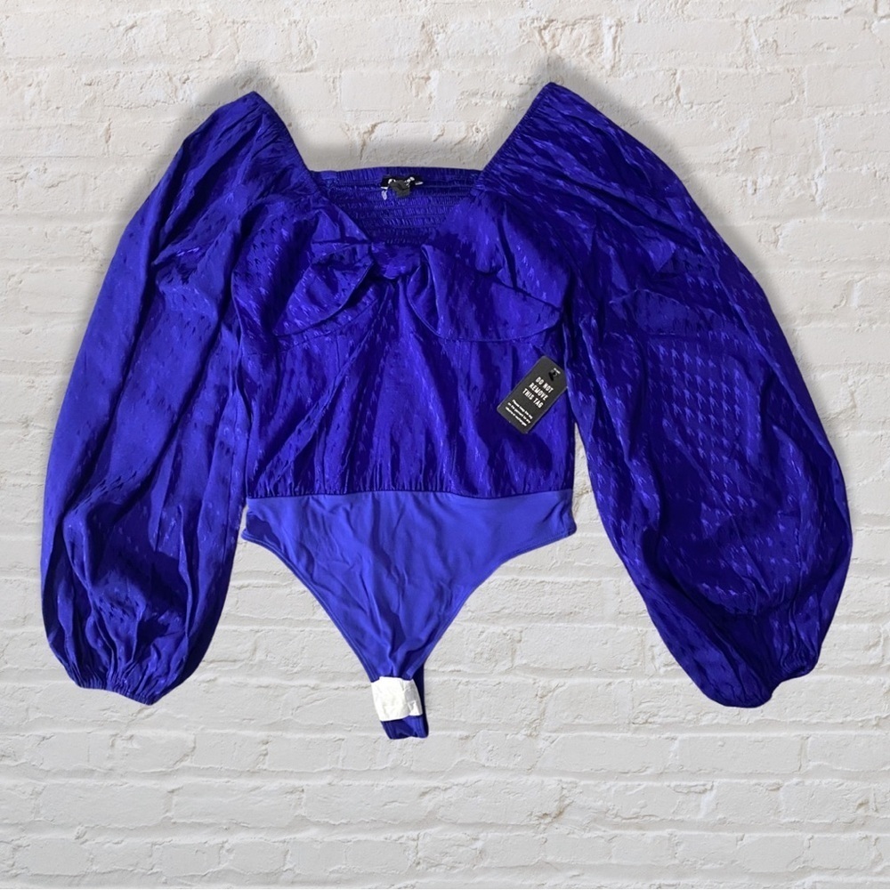 Express Satin Jacquard Tie Front Thong
Bodysuit - Picture 4 of 5